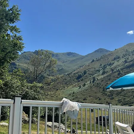 Appartement Au Pied Des Pistes, Vue Montagne, 10 Pers *